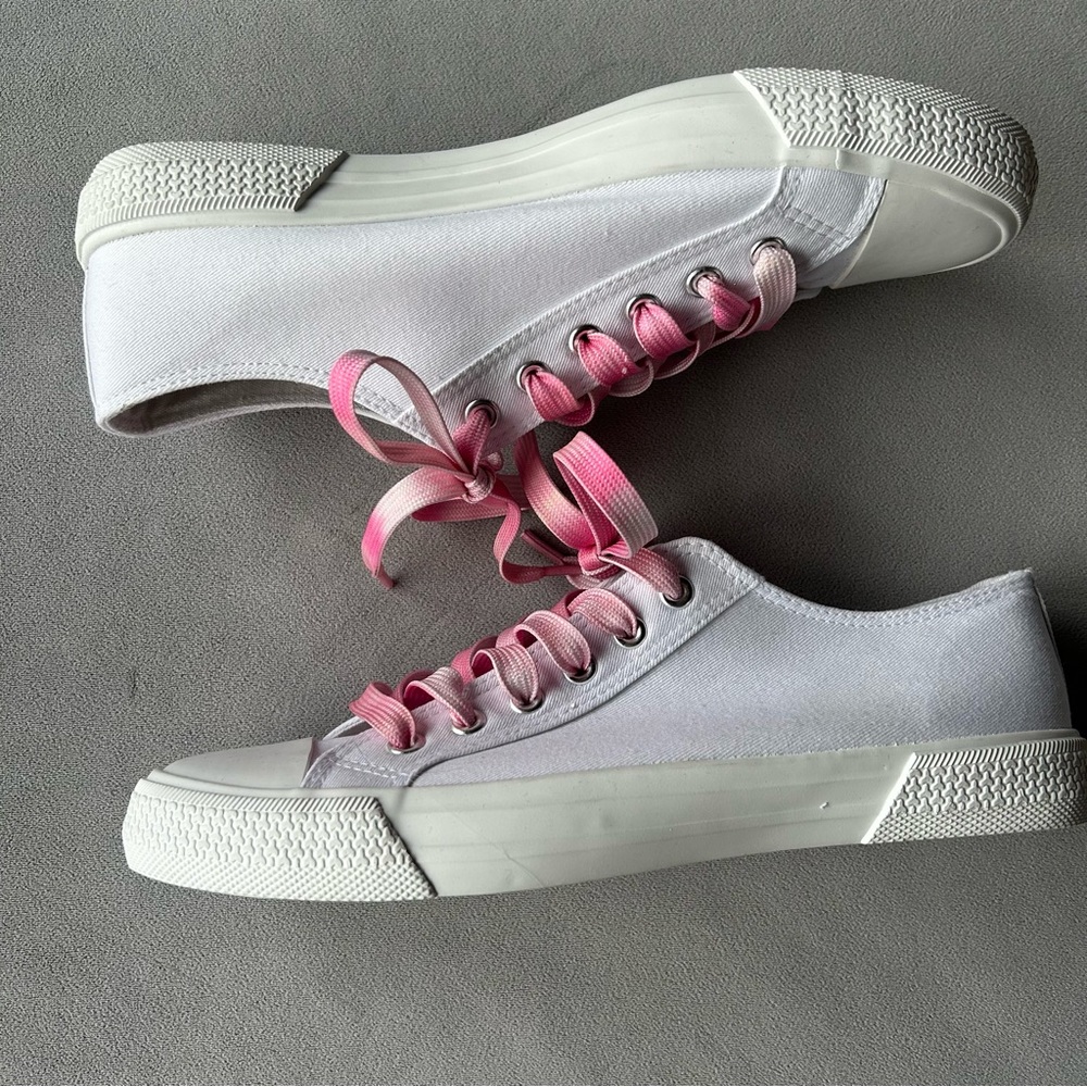 Bp ~ Greta Sneaker ~ White Ombré Pink Laces ~ Women’s Size 9